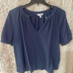 Time and Tru Navy Short Sleeve Textured V-Neck Blouse